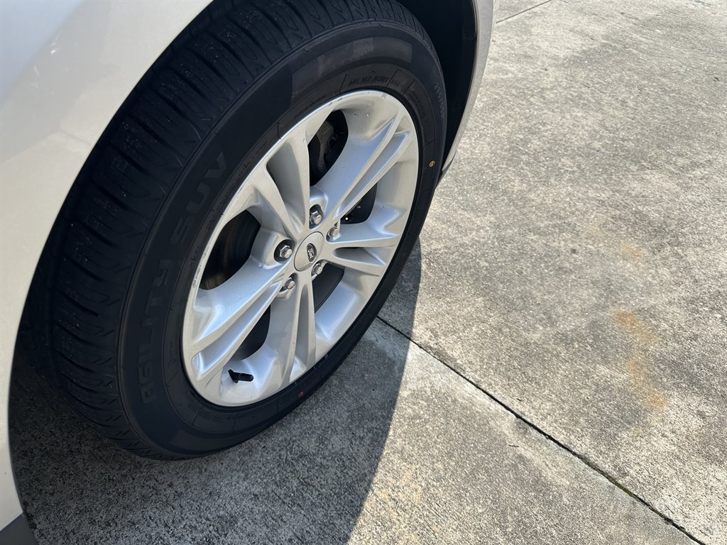 2019 Ford Taurus - $13,500