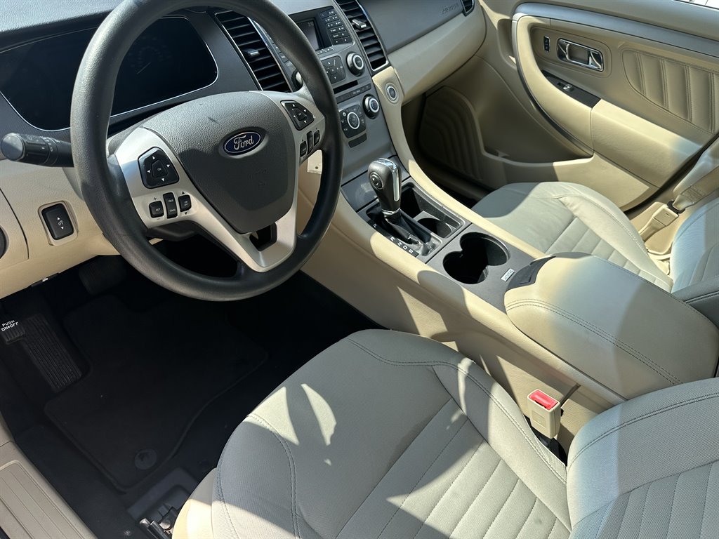 2019 Ford Taurus - $13,500