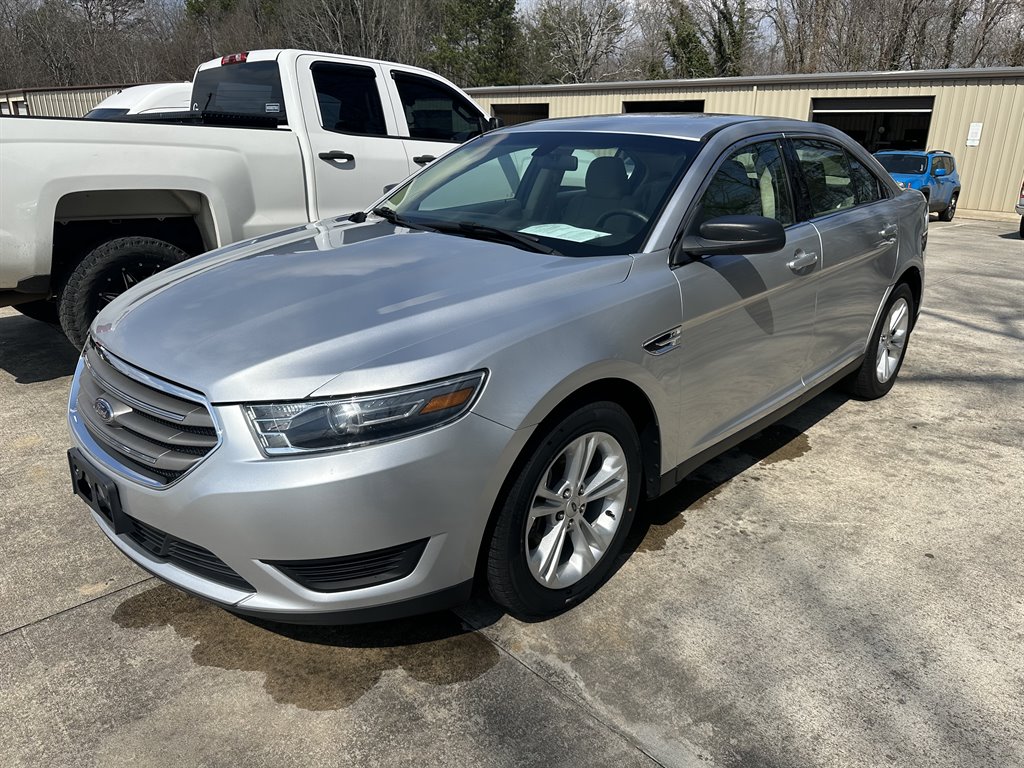 2019 Ford Taurus - $13,500
