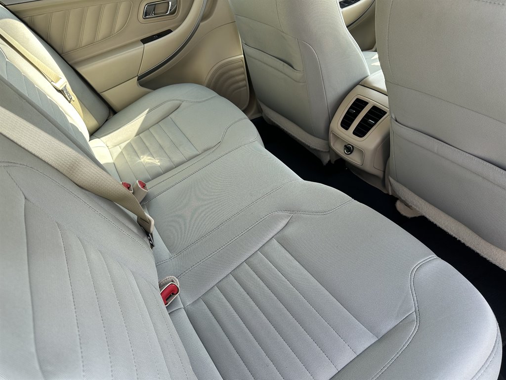2019 Ford Taurus - $13,500