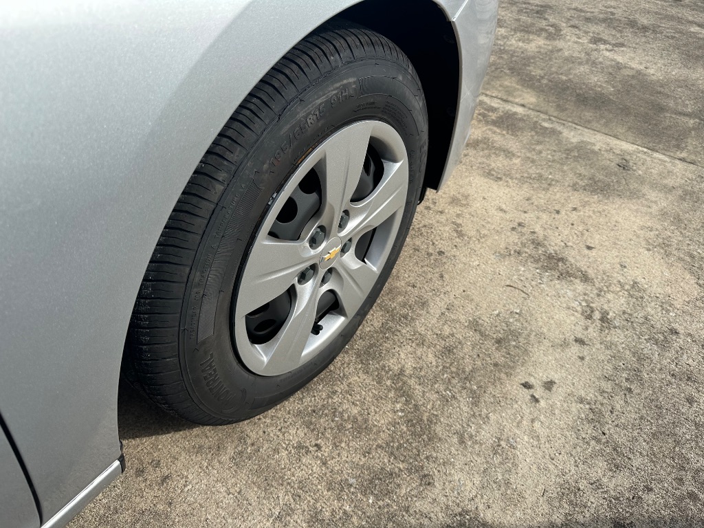 2018 Chevrolet Cruze - $7,900