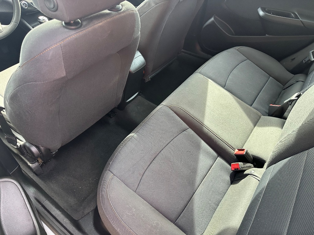 2018 Chevrolet Cruze - $7,900