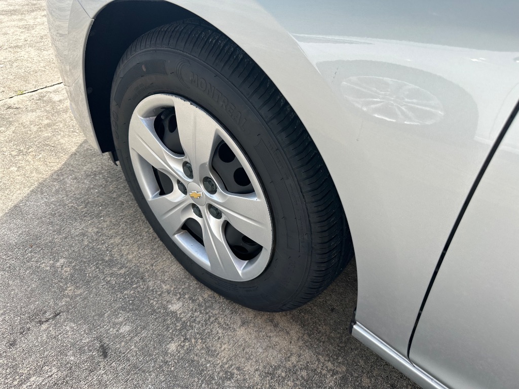 2018 Chevrolet Cruze - $7,900