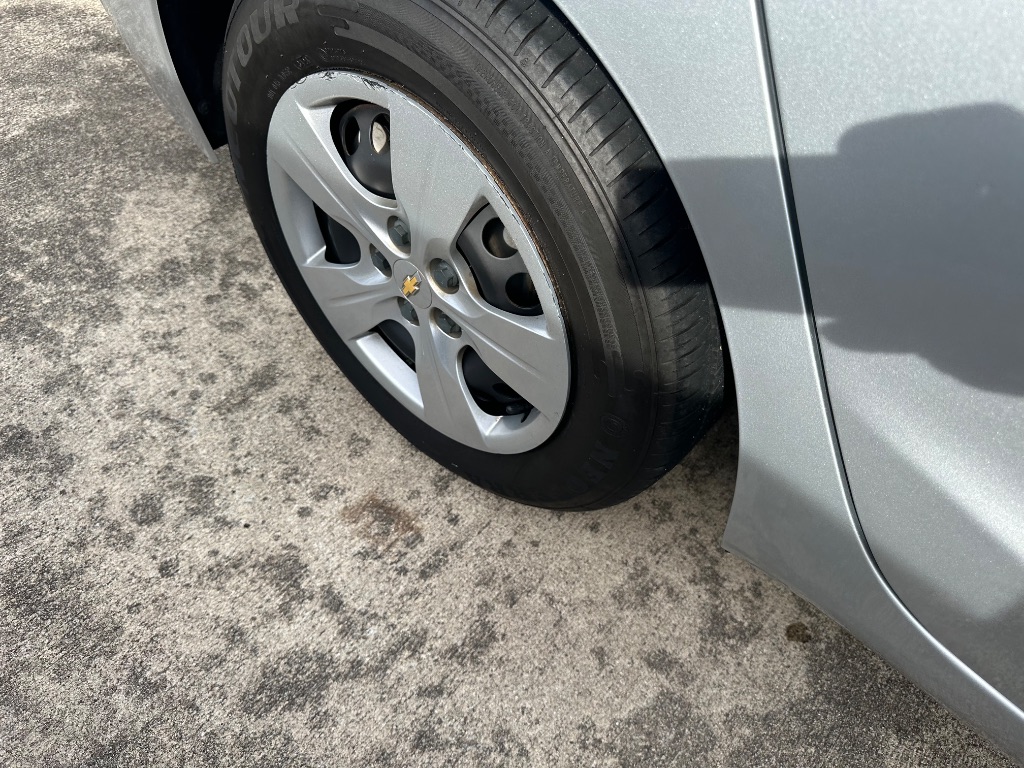 2018 Chevrolet Cruze - $7,900