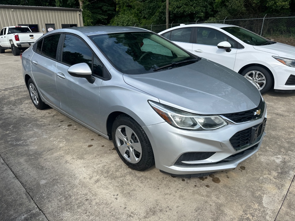 2018 Chevrolet Cruze - $7,900