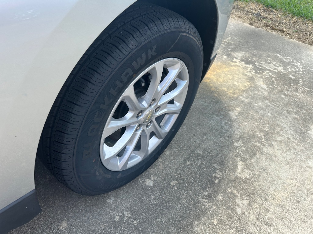 2020 Chevrolet Equinox - $14,900