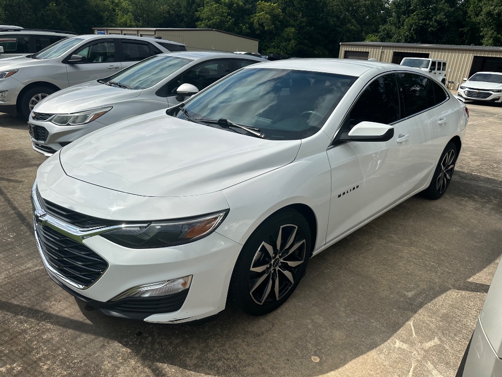 2021 Chevrolet Malibu - $16,500