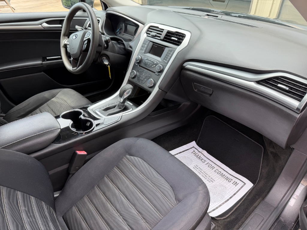 2016 Ford Fusion - $8,900