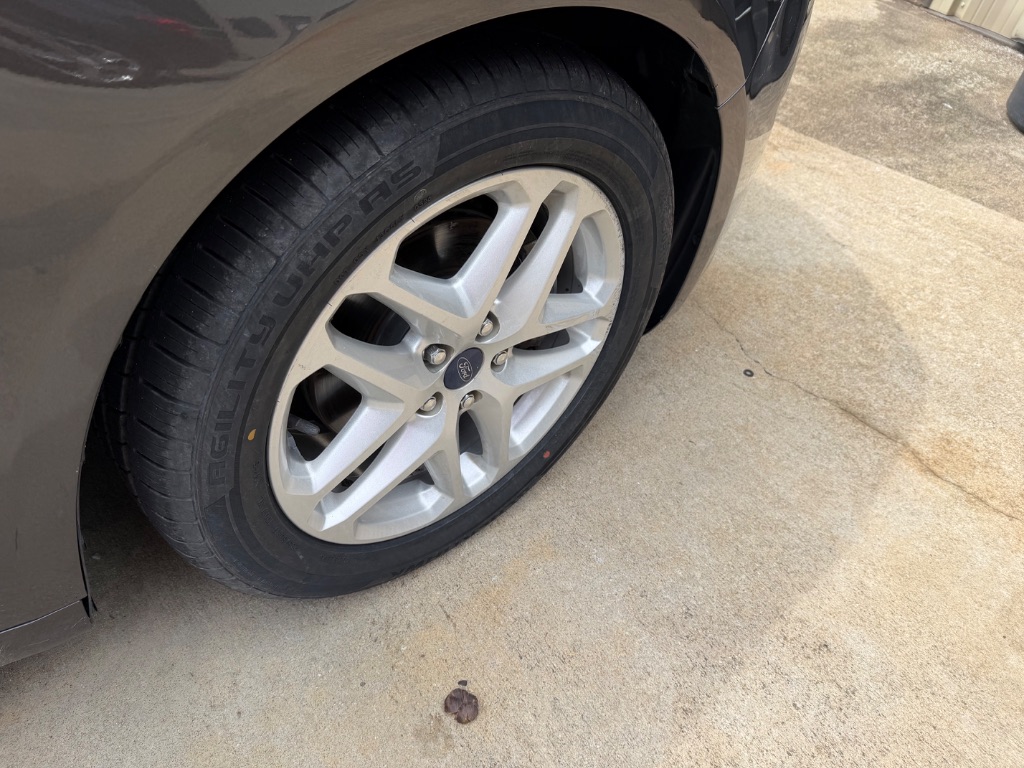 2016 Ford Fusion - $8,900