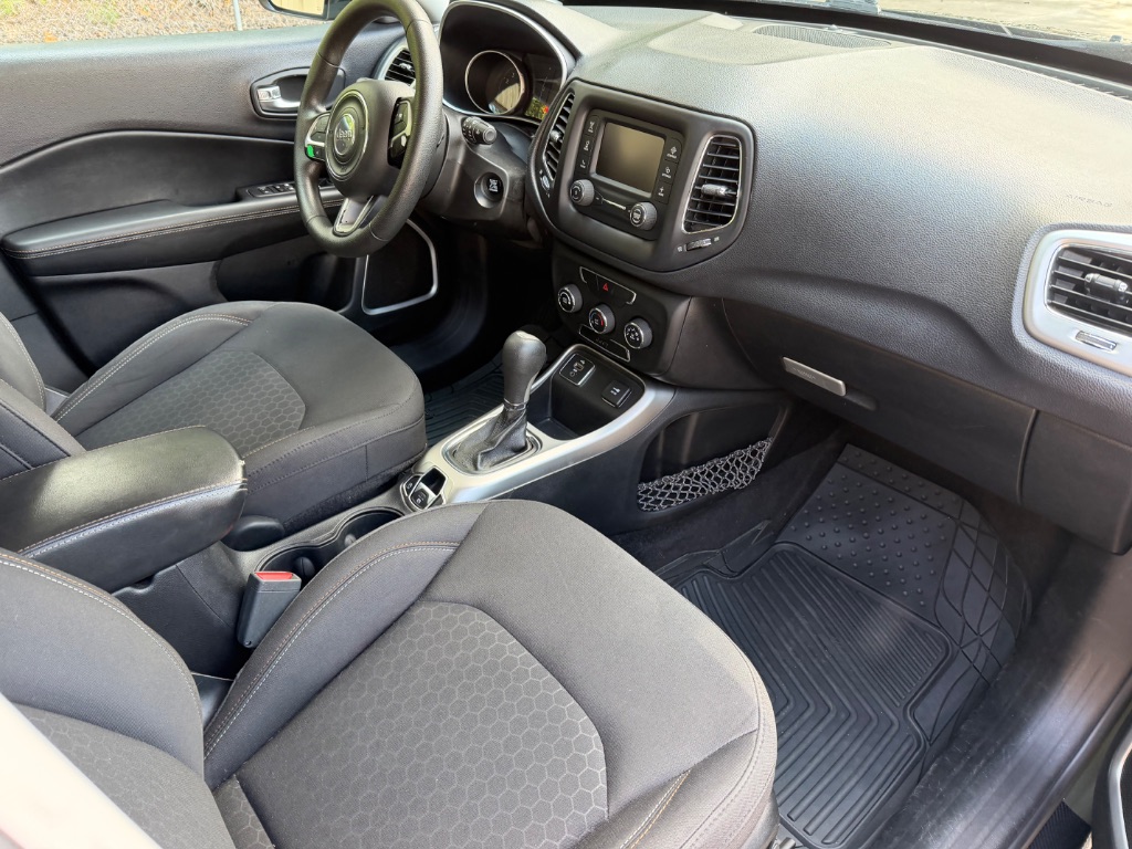 2017 Jeep Compass - $10,900