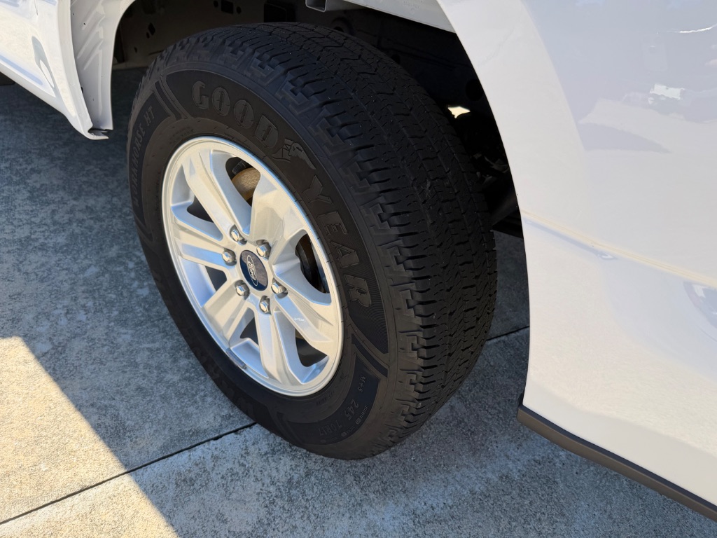2020 Ford F-150 - $21,500