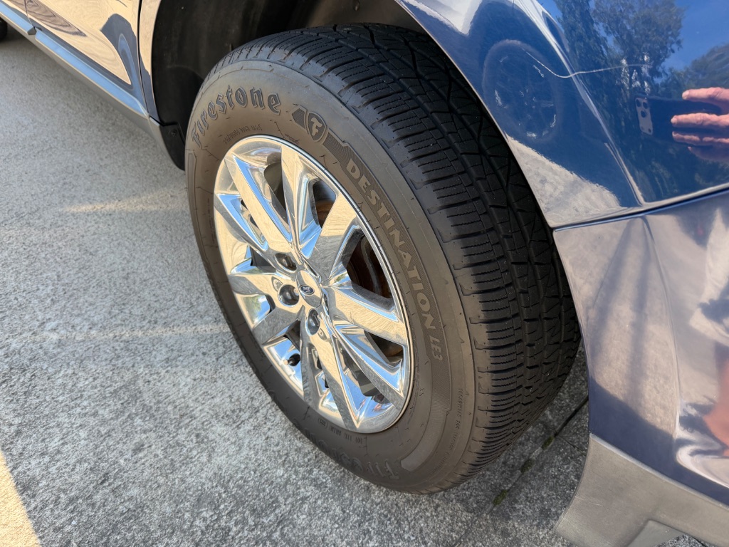 2012 Ford Edge - $8,900