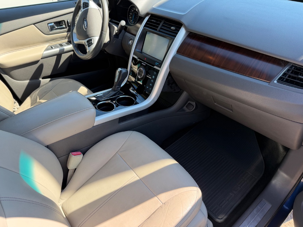 2012 Ford Edge - $8,900