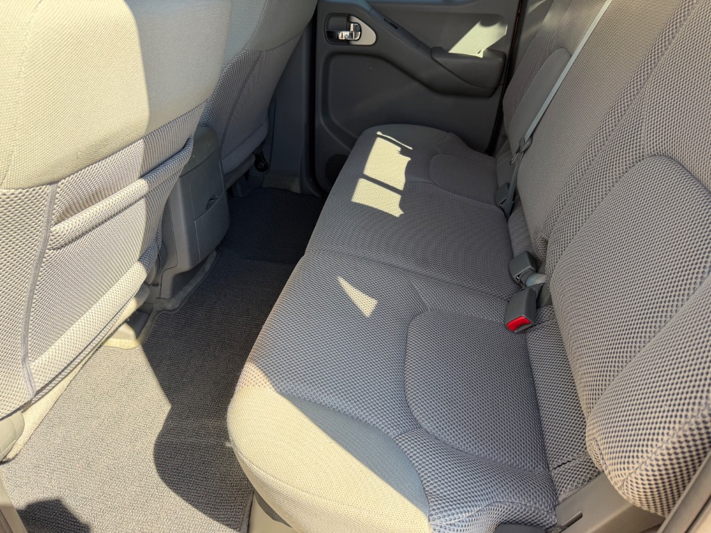 2015 Nissan Frontier - $17,900