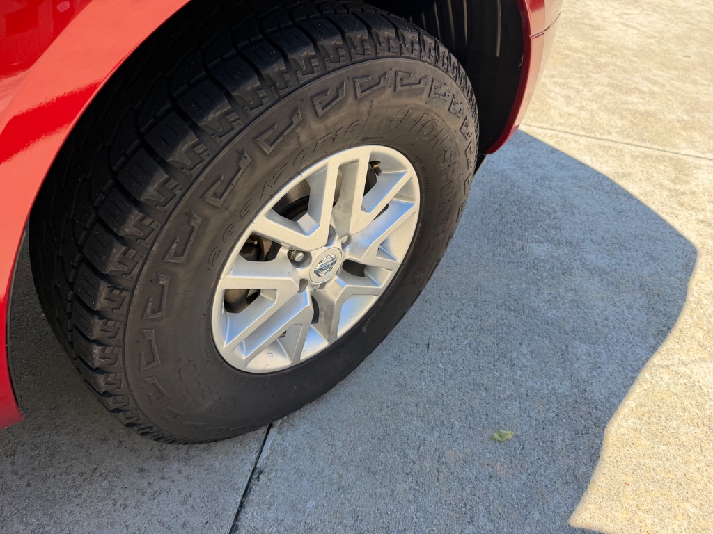 2015 Nissan Frontier - $17,900