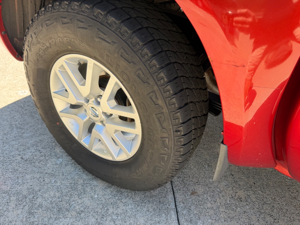2015 Nissan Frontier - $17,900
