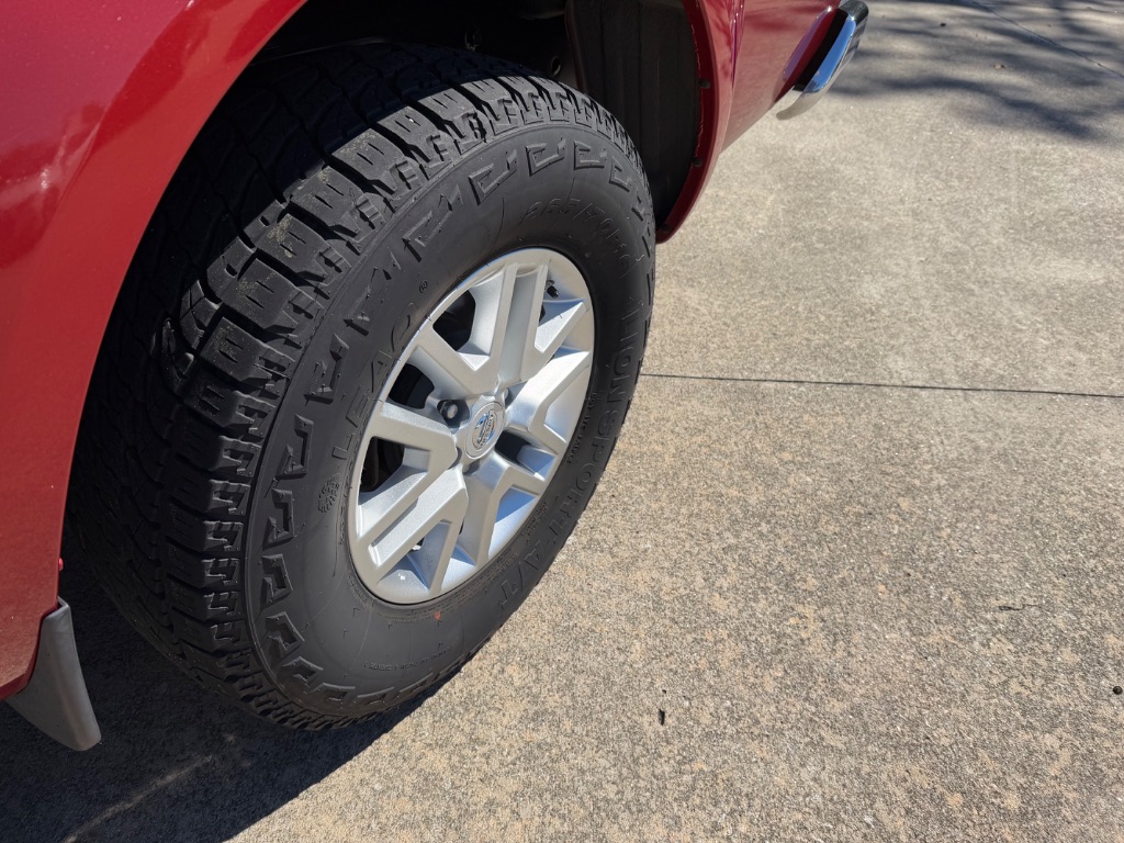 2015 Nissan Frontier - $17,900