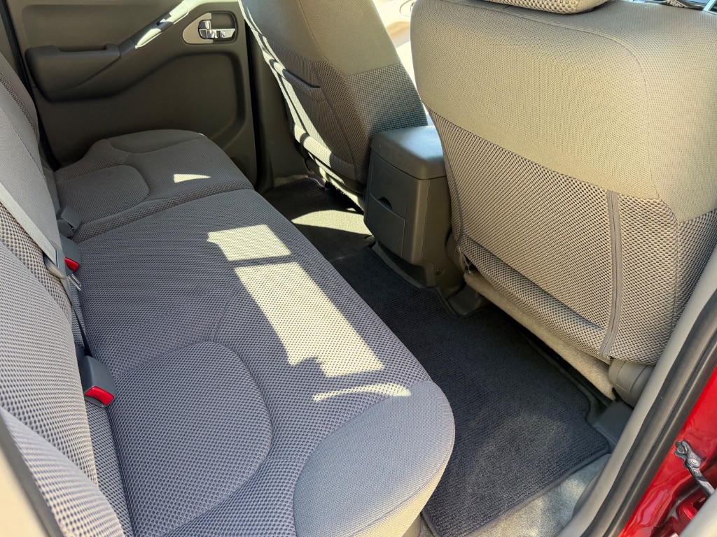 2015 Nissan Frontier - $17,900
