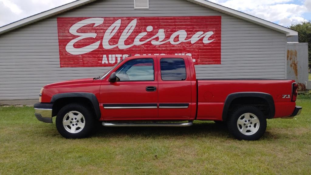 2004 Chevrolet Silverado - $9,995
