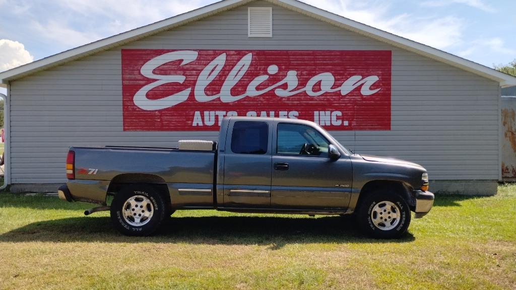 1999 Chevrolet Silverado - $4,995