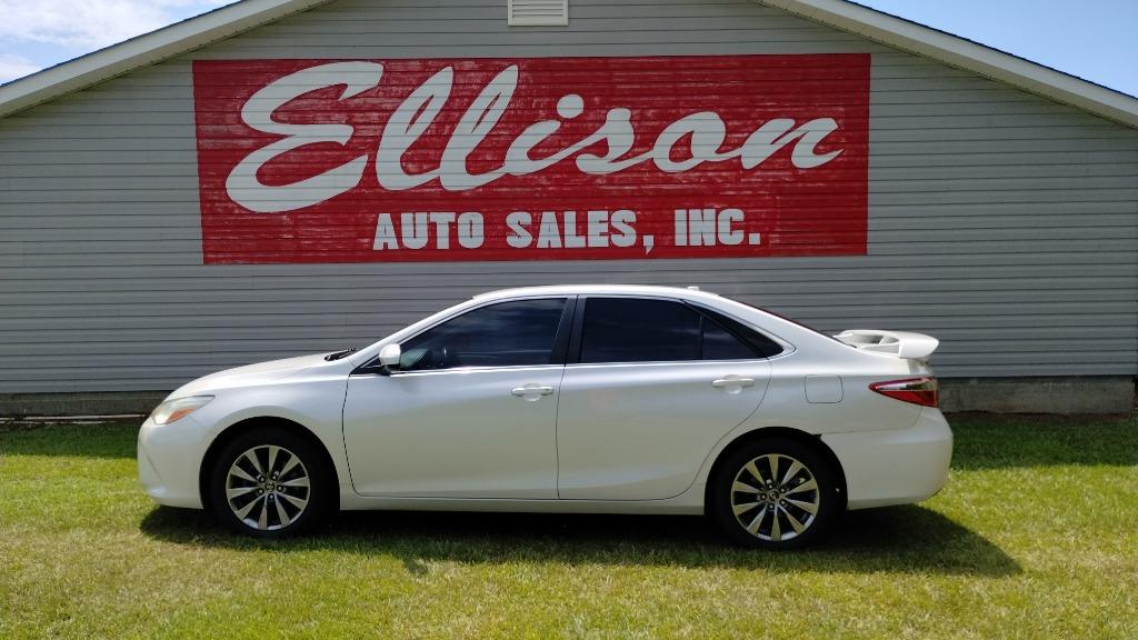 2016 Toyota Camry - $13,995