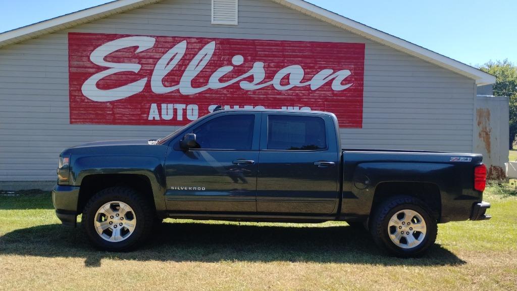2017 Chevrolet Silverado - $21,995