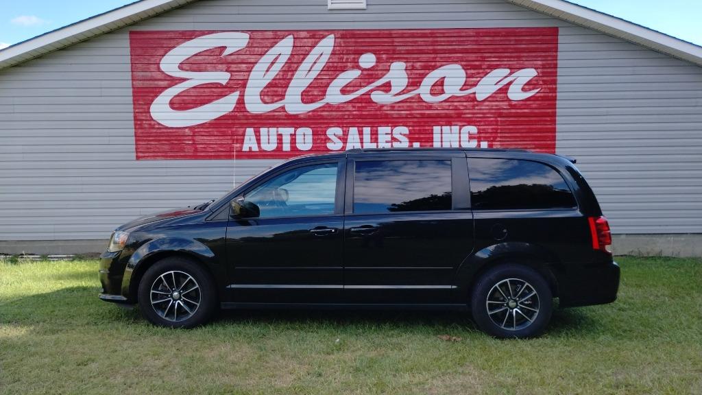 2017 Dodge Grand Caravan - $10,995