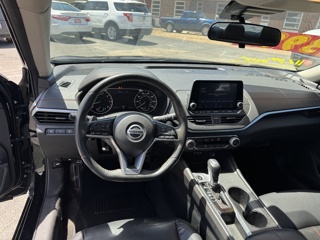2020 Nissan Altima SR photo