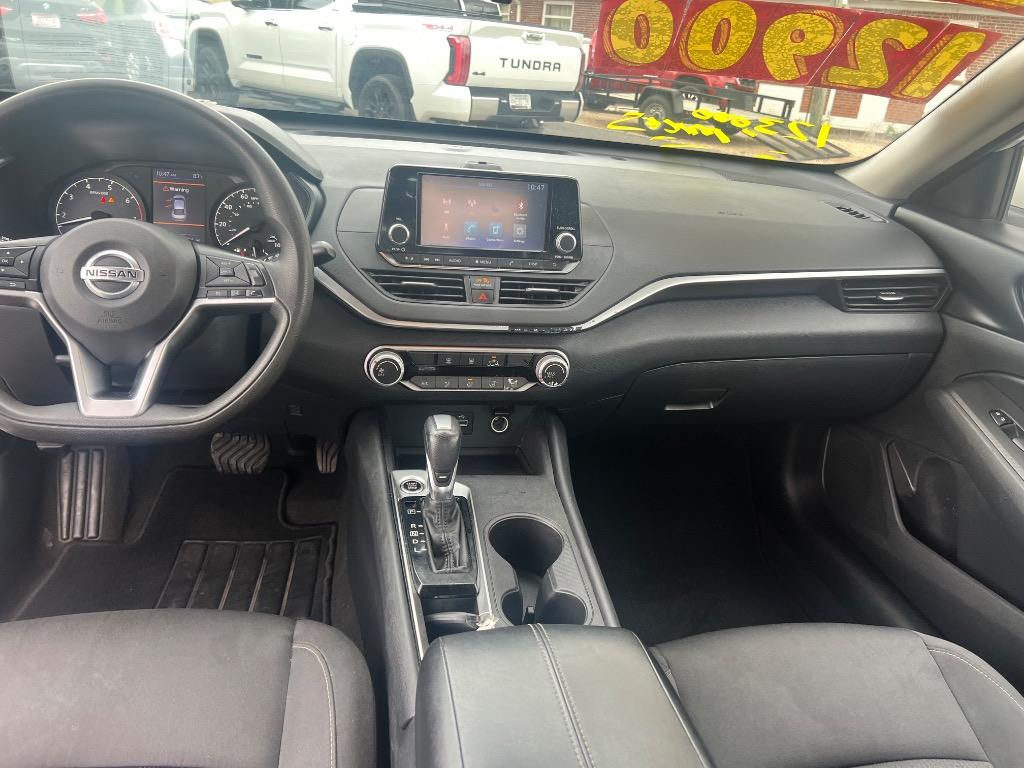 2022 Nissan Altima S photo