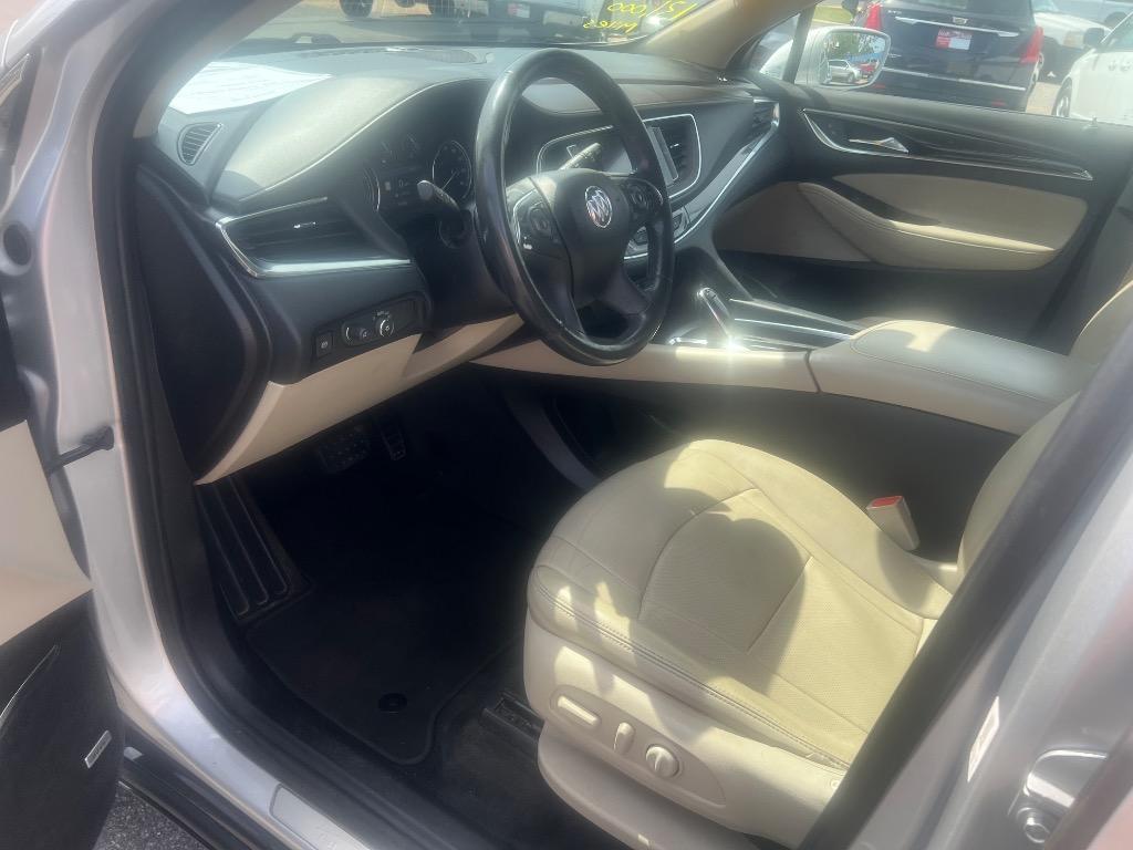 2020 Buick Enclave Essence photo