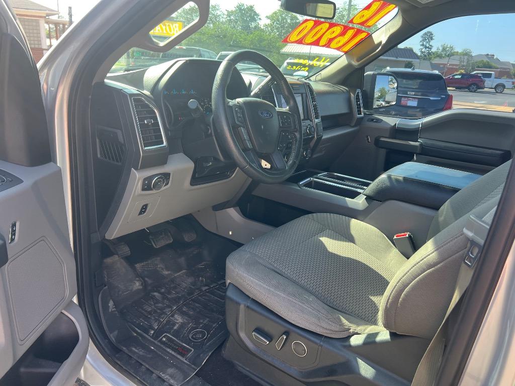 2016 Ford F150 XLT photo