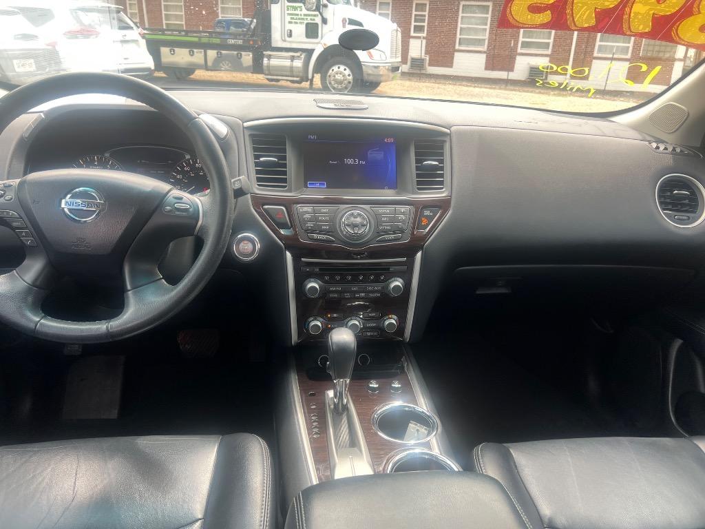 2014 Nissan Pathfinder S photo