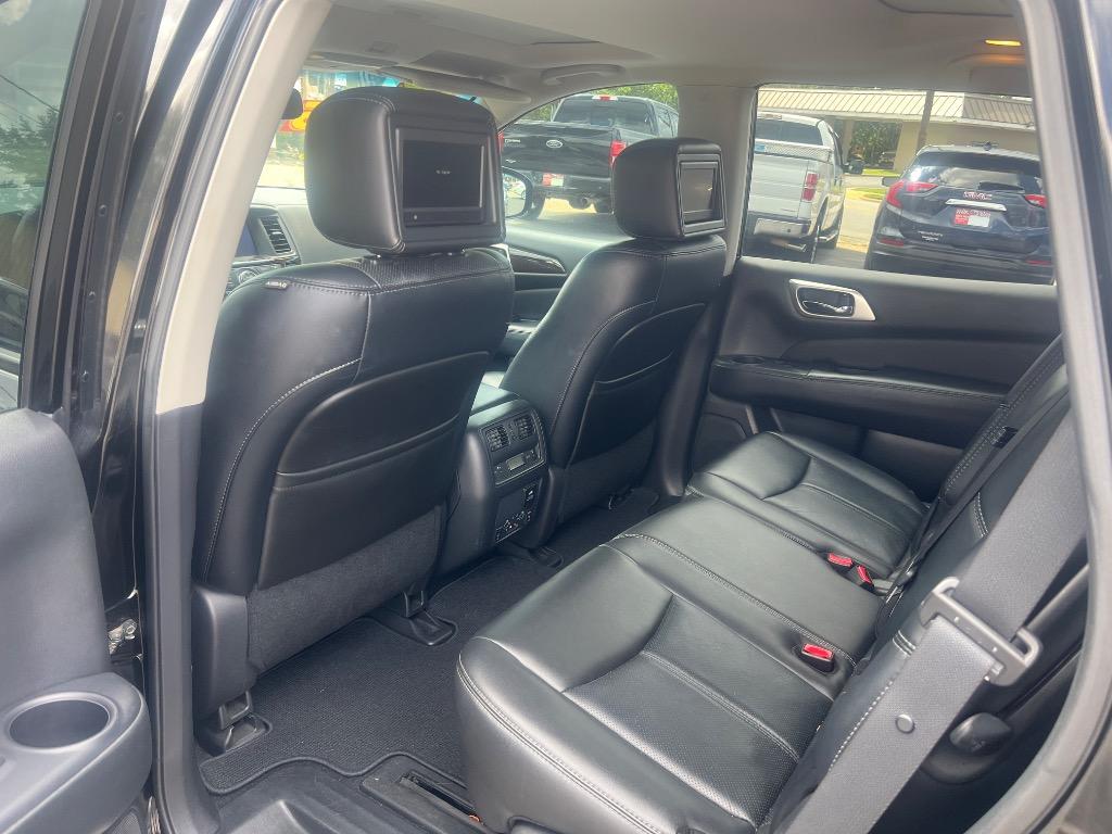 2014 Nissan Pathfinder S photo