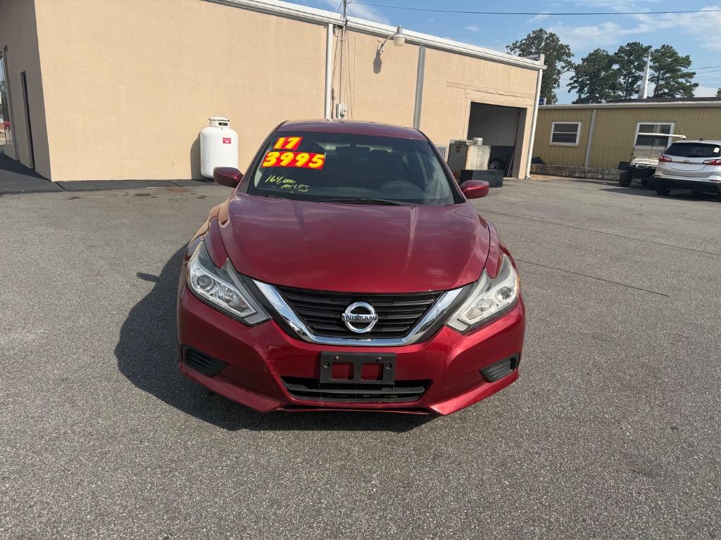 2017 Nissan Altima - $3,995