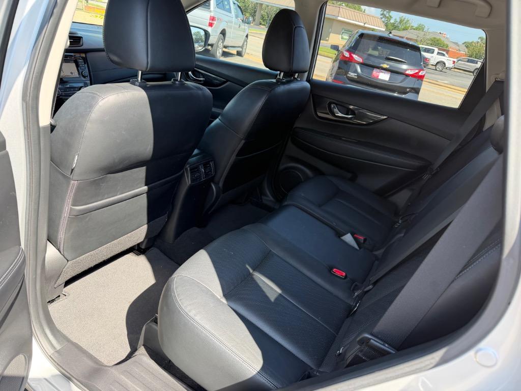 2017 Nissan Rogue - $12,995