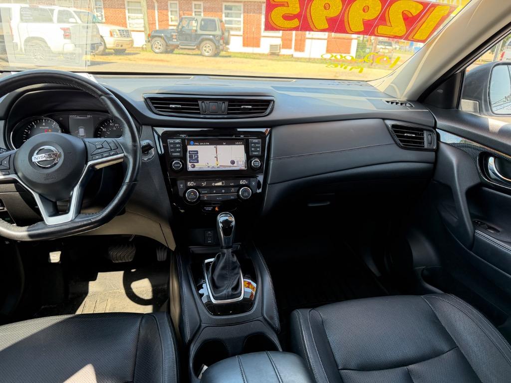2017 Nissan Rogue - $12,995