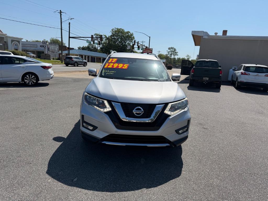 2017 Nissan Rogue - $12,995