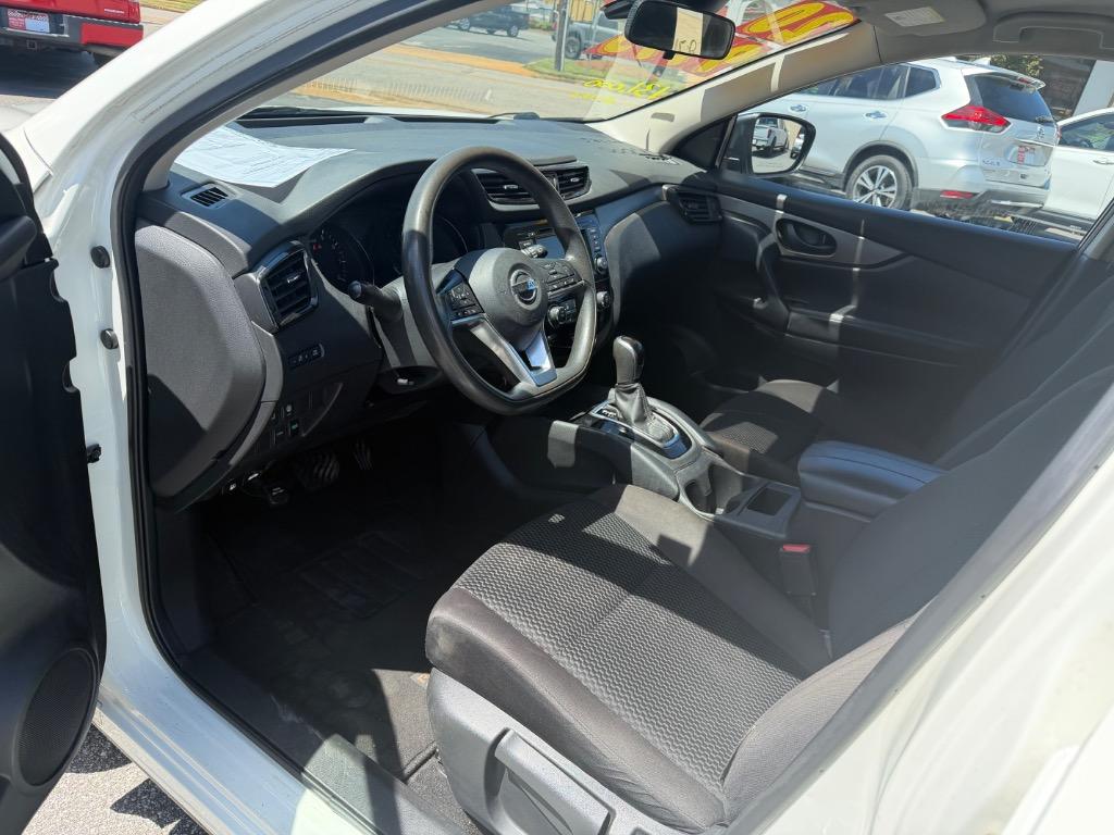 2020 Nissan Rogue - $9,995