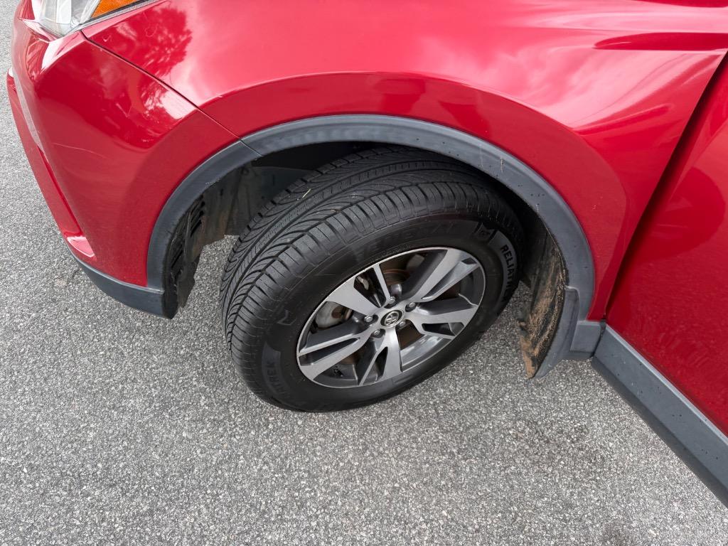 2017 Toyota RAV4 - $16,900