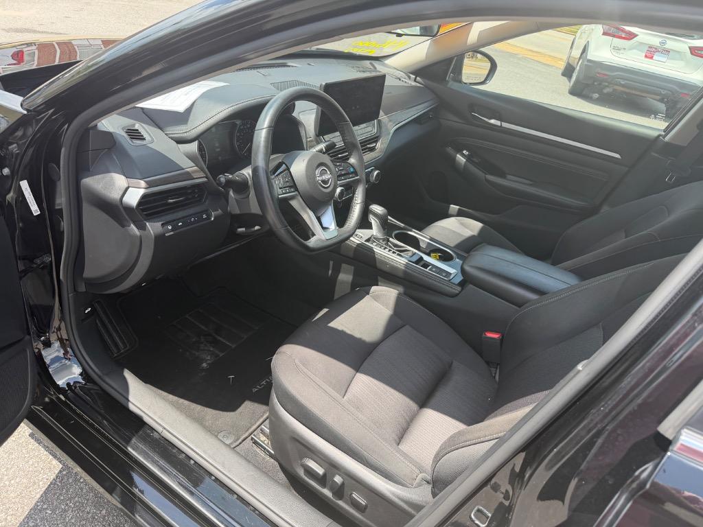 2023 Nissan Altima - $12,995