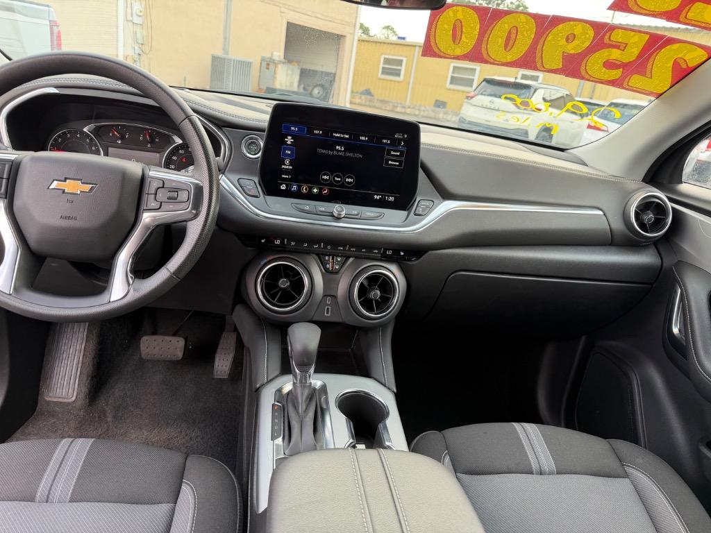 2025 Chevrolet Blazer - $25,900