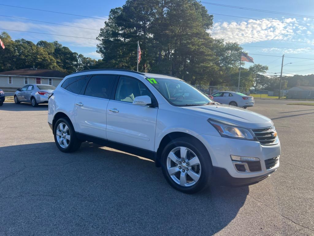 2017 Chevrolet Traverse LT photo