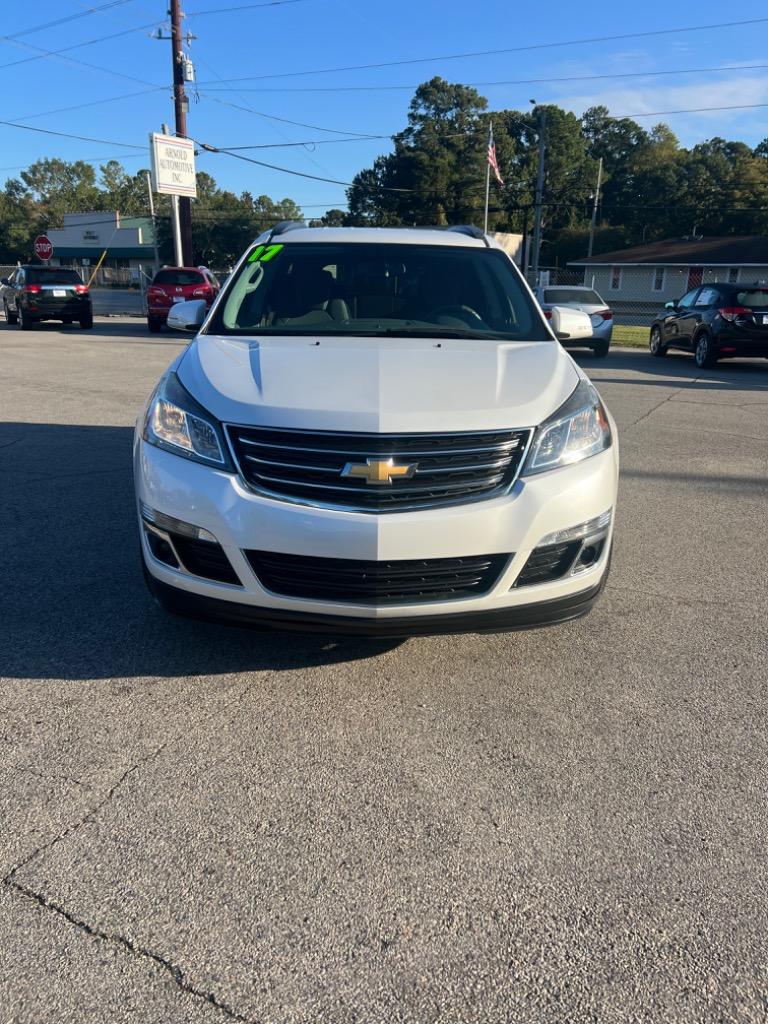 2017 Chevrolet Traverse LT photo