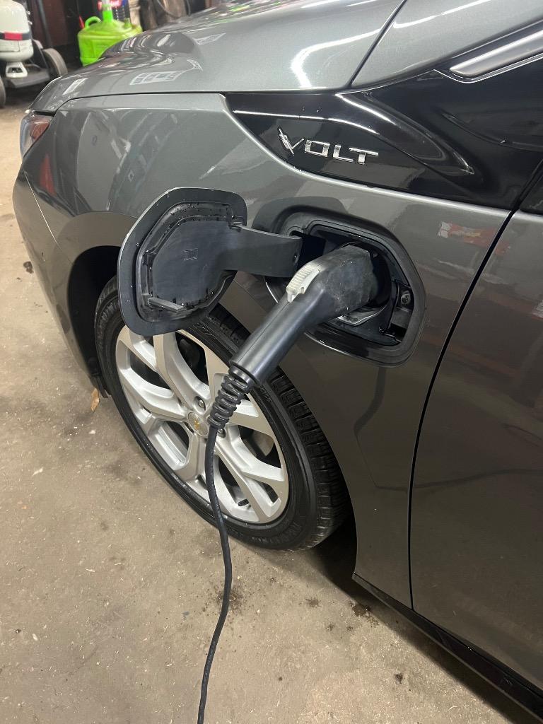 2017 Chevrolet Volt Premier photo