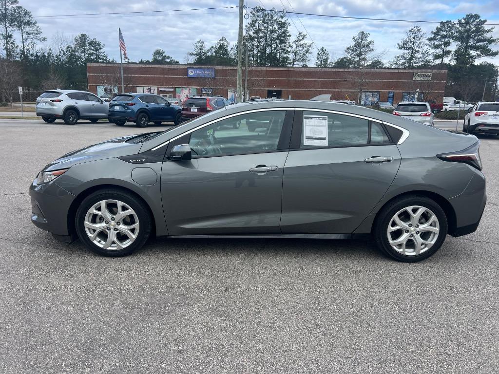 2017 Chevrolet Volt Premier photo