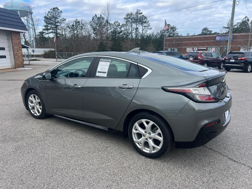 2017 Chevrolet Volt Premier photo