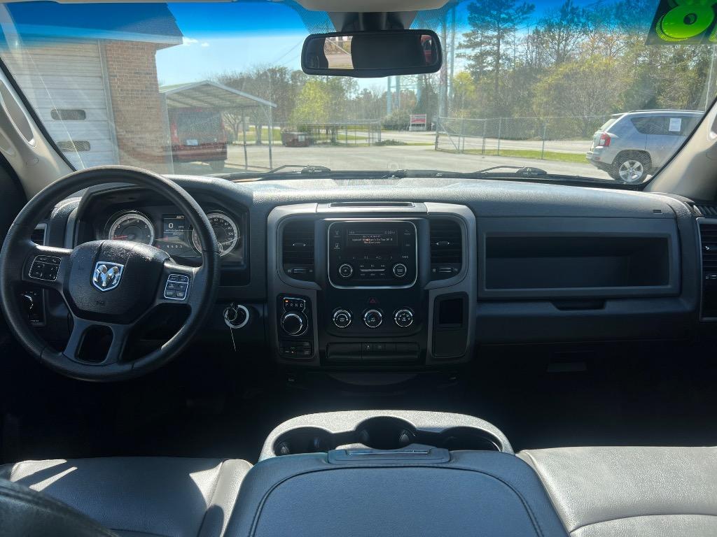 2018 RAM 1500 Tradesman photo