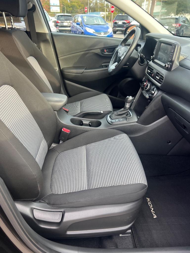 2020 Hyundai Kona - $15,990