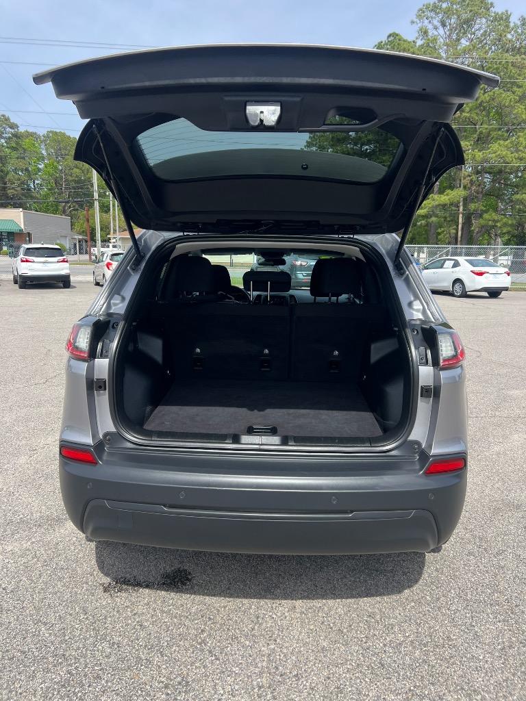 2020 Jeep Cherokee - $13,990