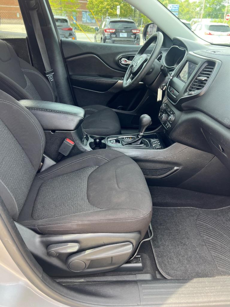 2020 Jeep Cherokee - $13,990